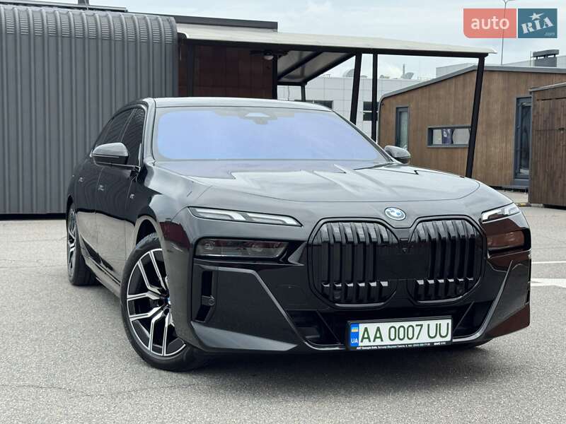 BMW i7 2023