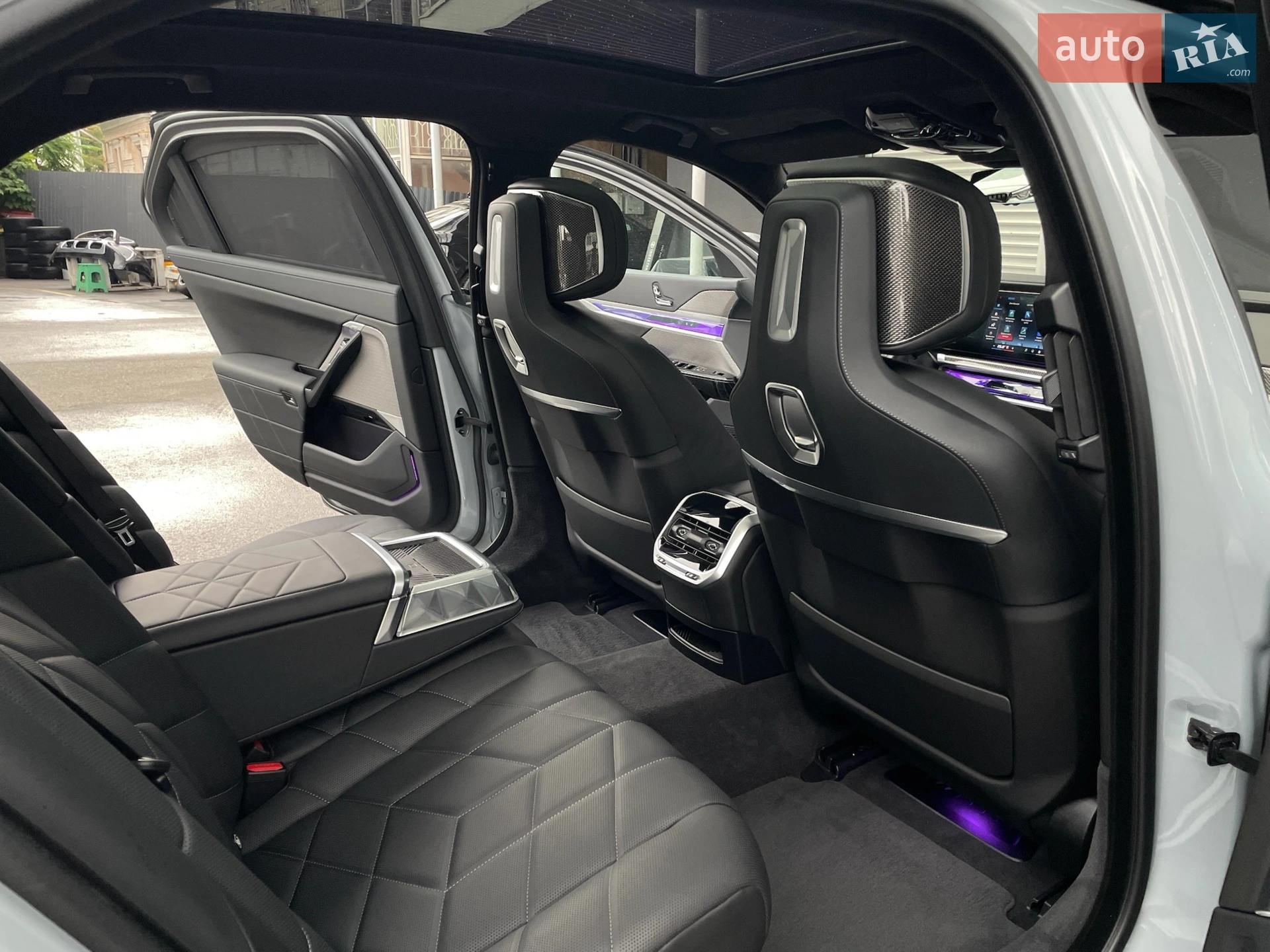 2023 BMW i7 - мініатюра 79