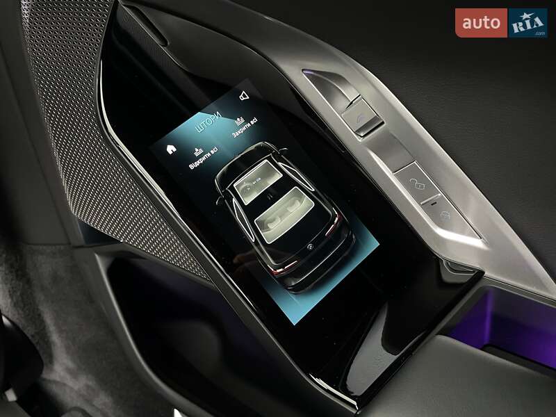 Седан BMW i7 2023 в Киеве
