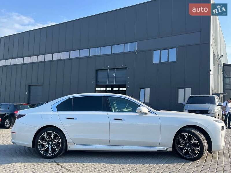 Седан BMW i7 2023 в Львове фото 15 Седан BMW i7 2023 в Львове