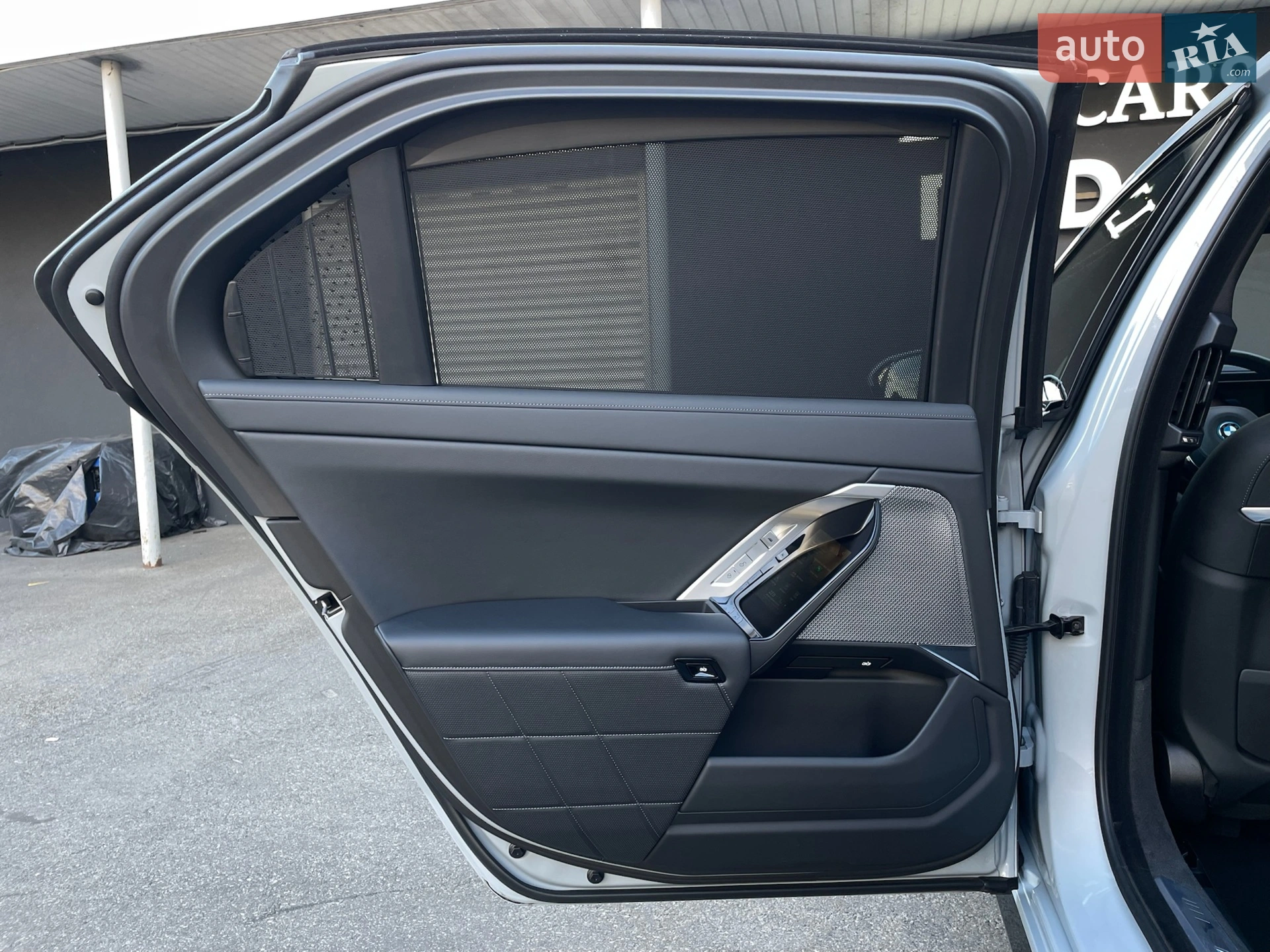 2023 BMW i7 - мініатюра 108