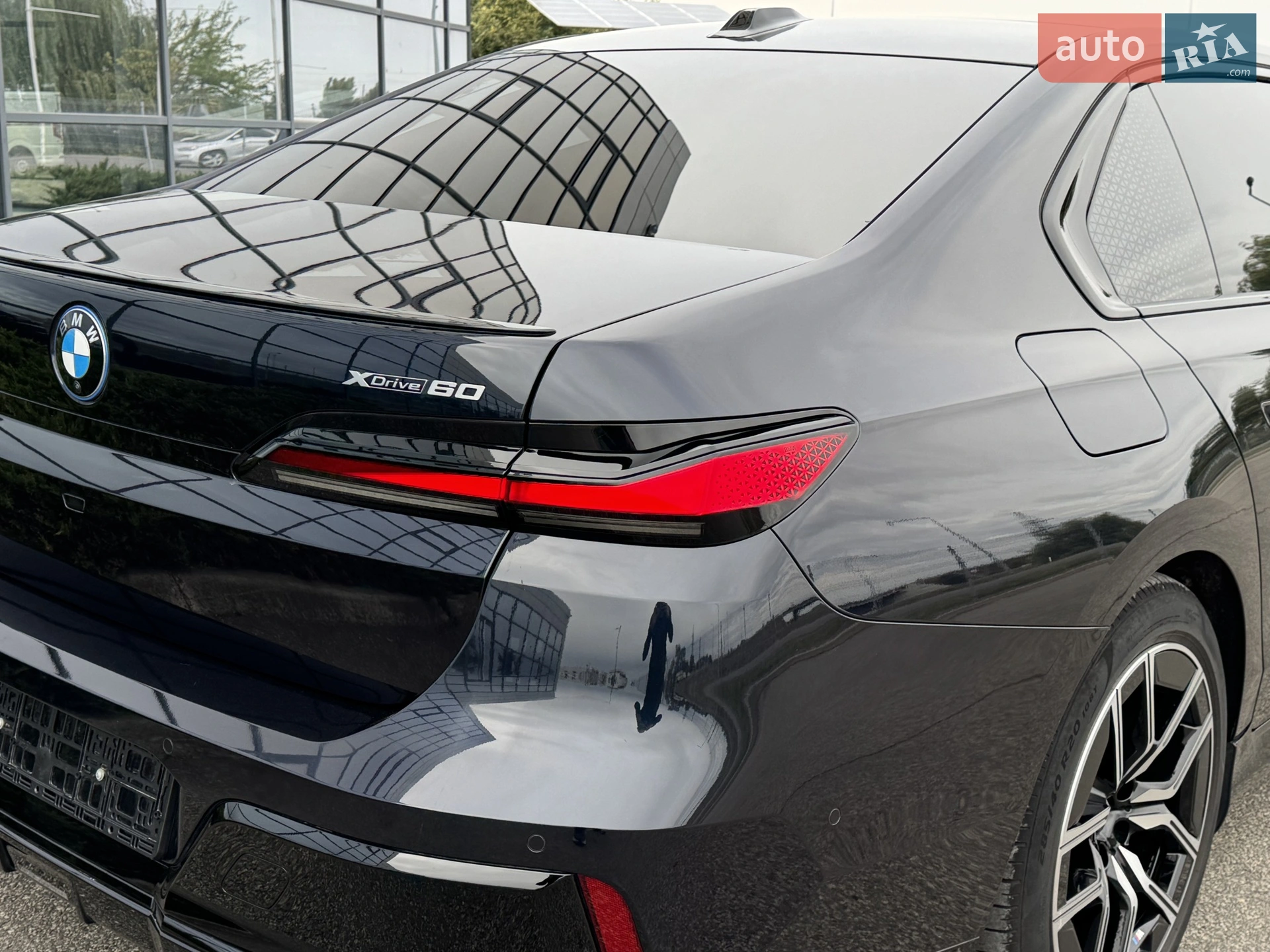 2023 BMW i7 - мініатюра 8