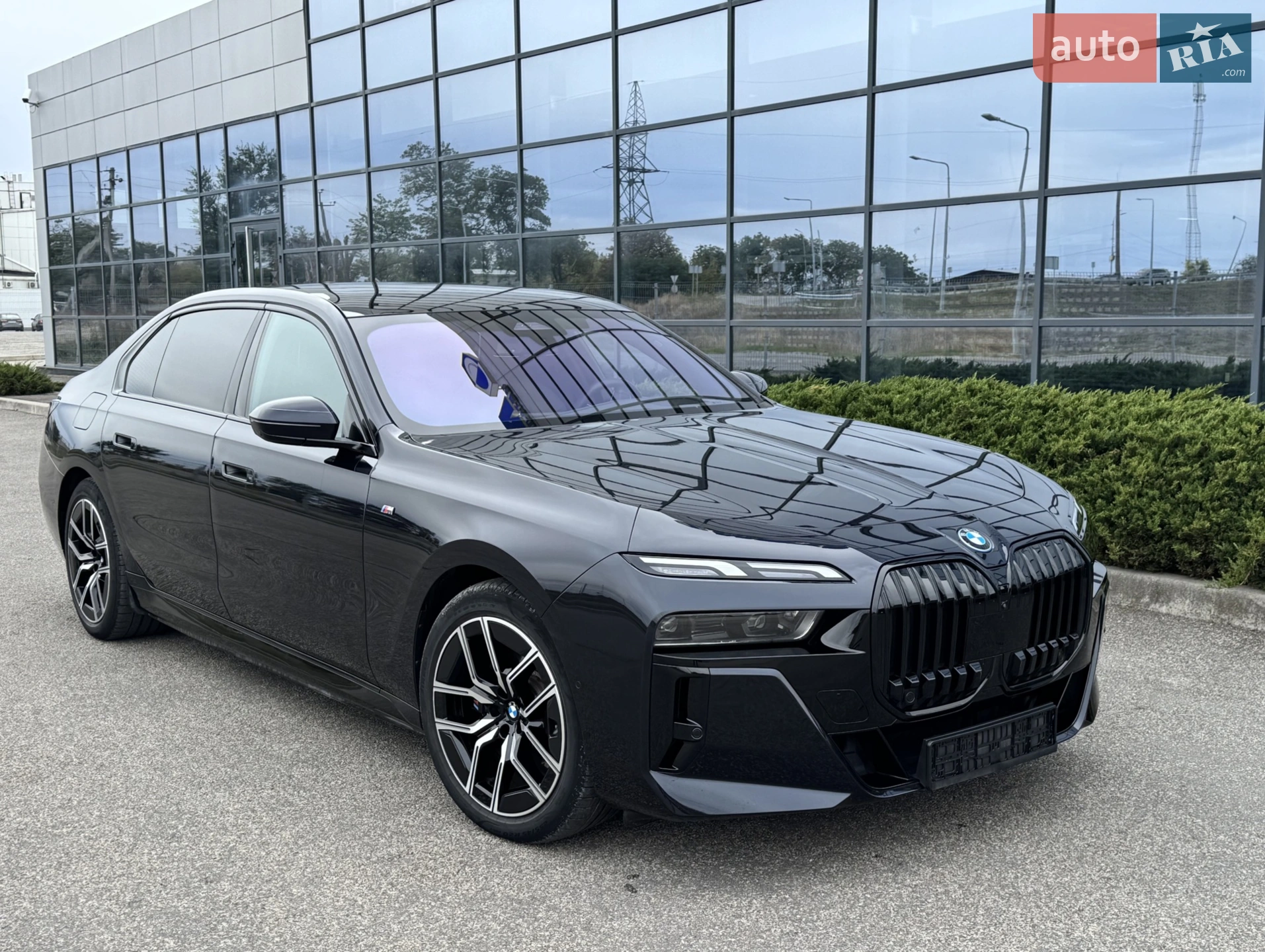 2023 BMW i7 - мініатюра 4