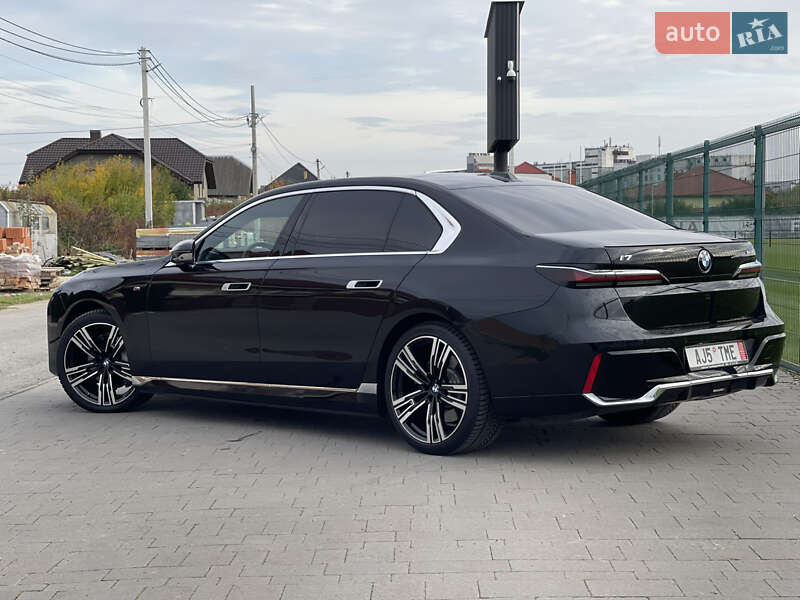 Седан BMW i7 2024 в Ужгороде фото 7 Седан BMW i7 2024 в Ужгороде
