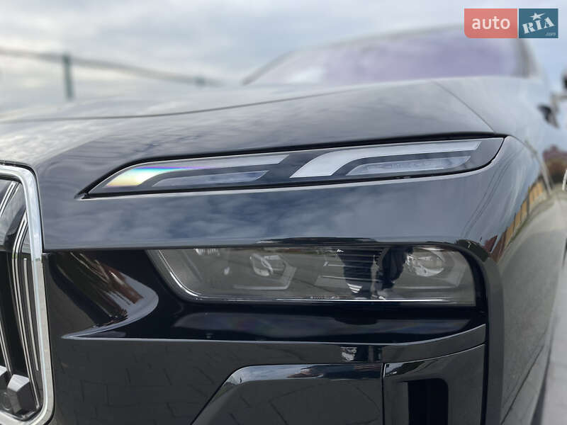 Седан BMW i7 2024 в Ужгороде фото 10 Седан BMW i7 2024 в Ужгороде