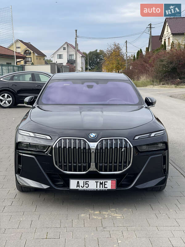 Седан BMW i7 2024 в Ужгороде фото 14 Седан BMW i7 2024 в Ужгороде