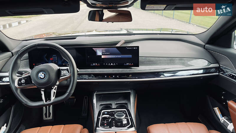 Седан BMW i7 2024 в Ужгороде фото 33 Седан BMW i7 2024 в Ужгороде