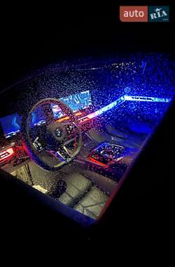 Седан BMW i7 2024 в Рівному