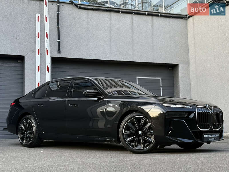 Седан BMW i7 2025 в Киеве фото 5 Седан BMW i7 2025 в Киеве