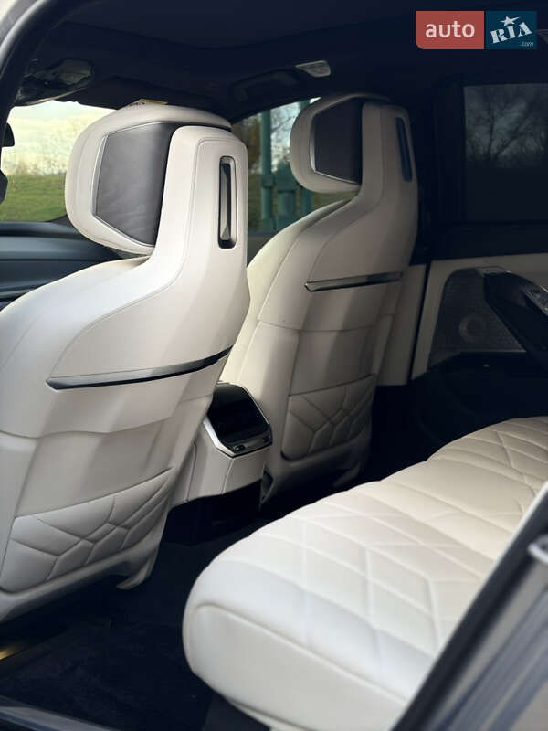 Седан BMW i7 2022 в Ивано-Франковске фото 10 Седан BMW i7 2022 в Ивано-Франковске