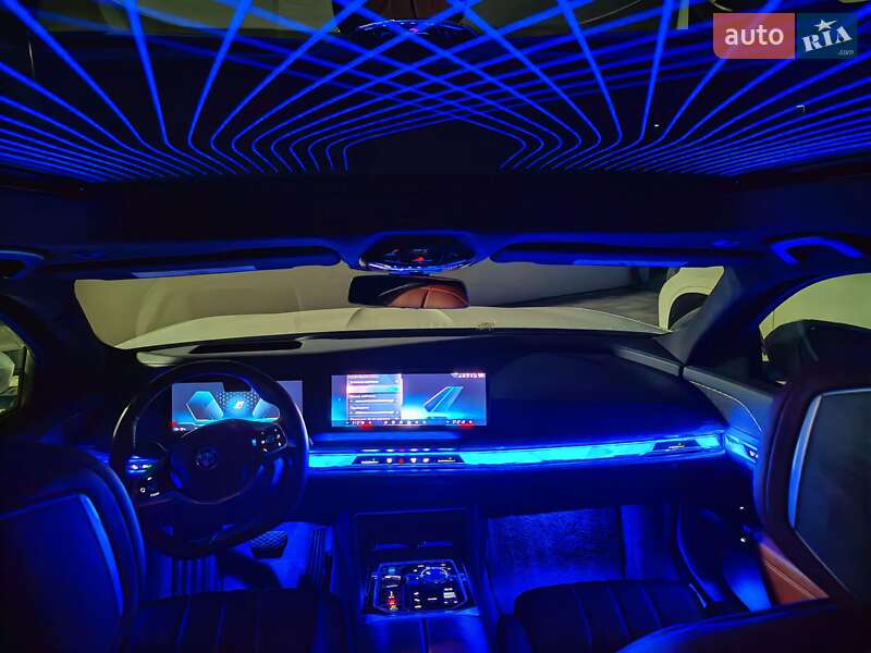 Седан BMW i7 2023 в Киеве фото 8 Седан BMW i7 2023 в Киеве
