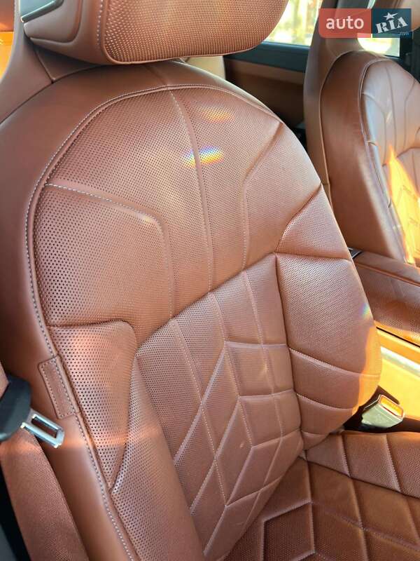 Седан BMW i7 2023 в Киеве фото 7 Седан BMW i7 2023 в Киеве
