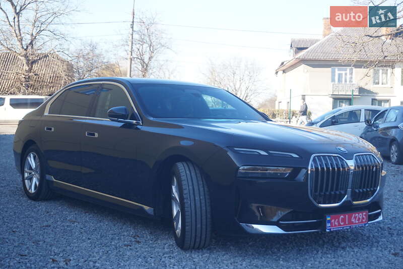 Седан BMW i7 2024 в Самборе фото 4 Седан BMW i7 2024 в Самборе