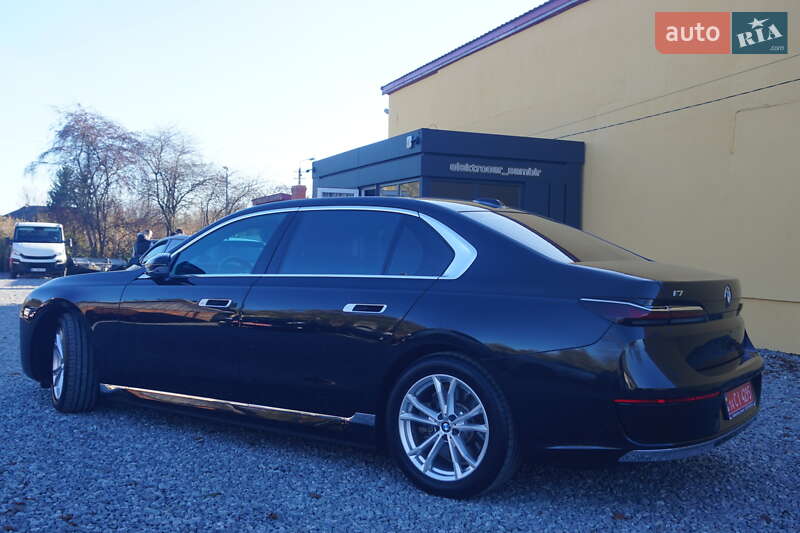 Седан BMW i7 2024 в Самборе фото 10 Седан BMW i7 2024 в Самборе