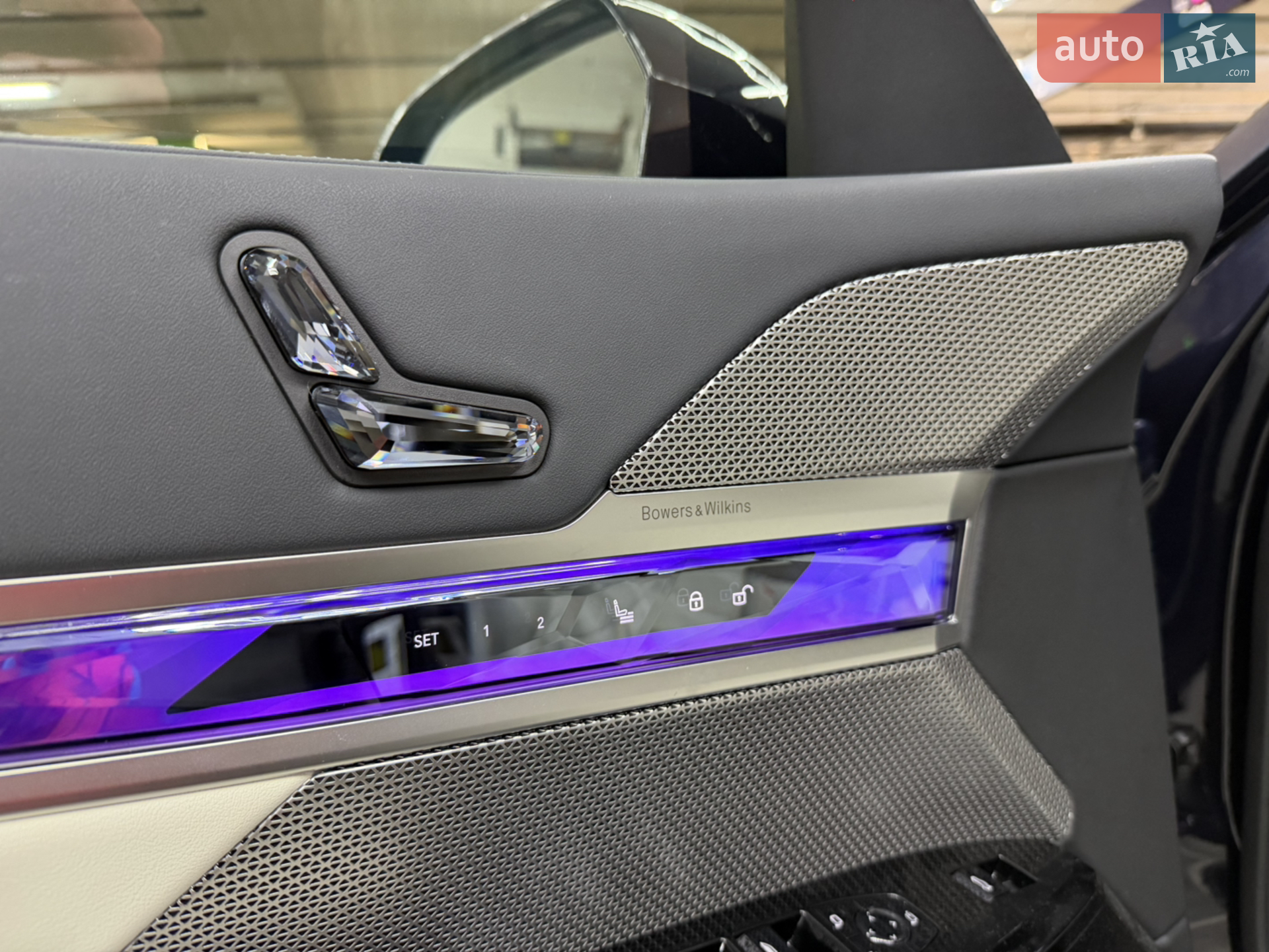 2023 BMW i7 - мініатюра 23