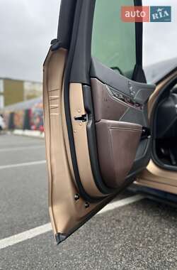 Седан BMW i7 2023 в Києві