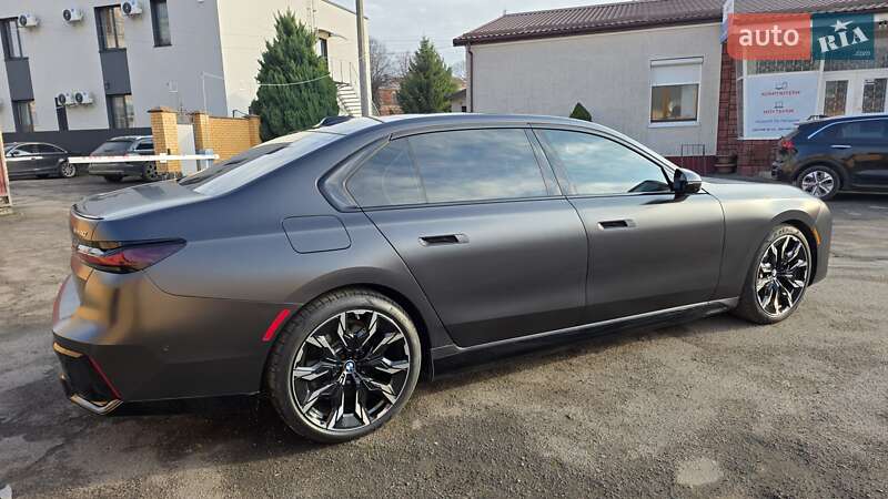 Седан BMW i7 2023 в Владимире фото 53 Седан BMW i7 2023 в Владимире