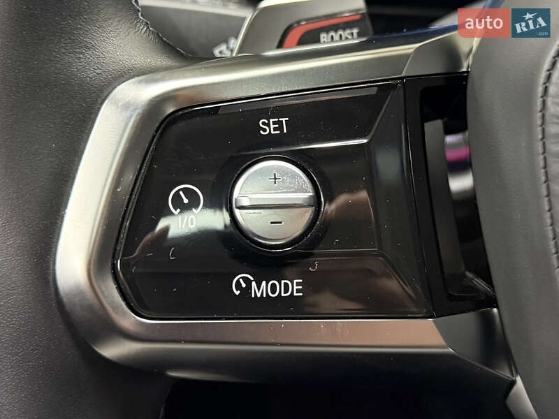 Седан BMW i7 2023 в Киеве