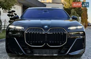 Седан BMW i7 2022 в Вінниці