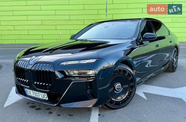 Седан BMW i7 2024 в Киеве фото 2 Седан BMW i7 2024 в Киеве