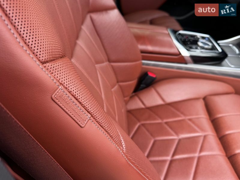 Седан BMW i7 2023 в Києві фото 22 Седан BMW i7 2023 в Києві