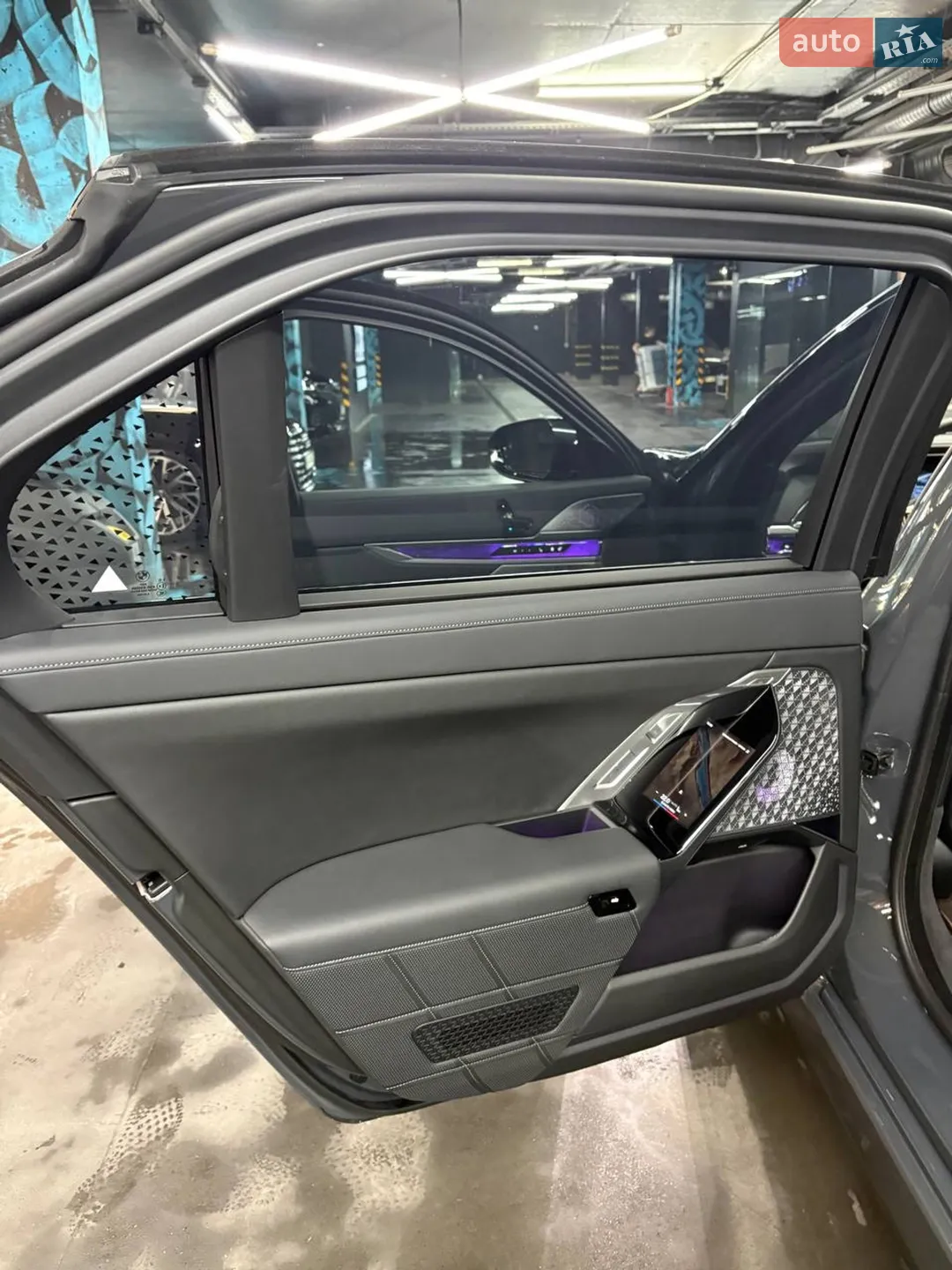 2023 BMW i7 - мініатюра 21