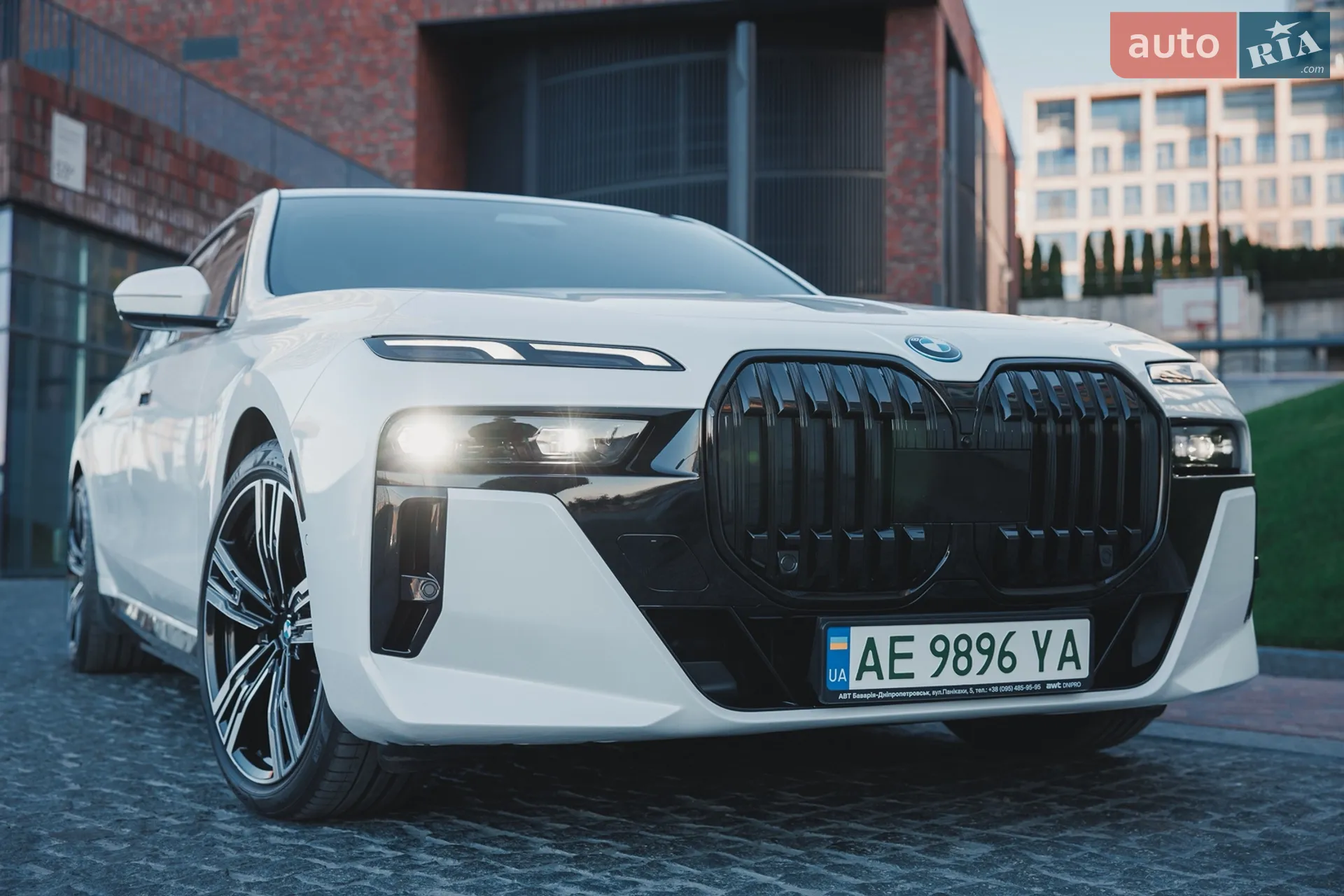 2023 BMW i7 - мініатюра 9
