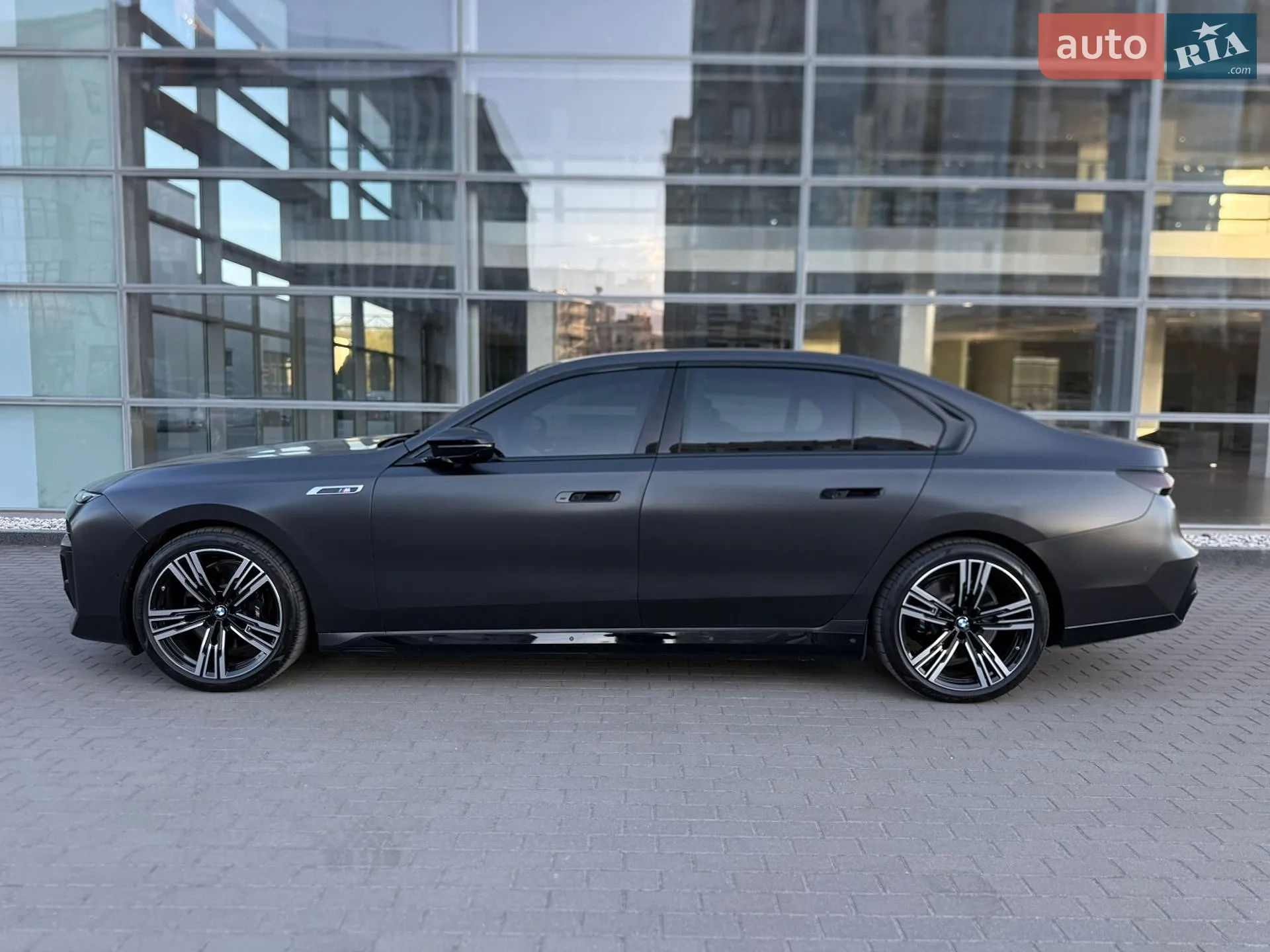 2023 BMW i7 - мініатюра 10