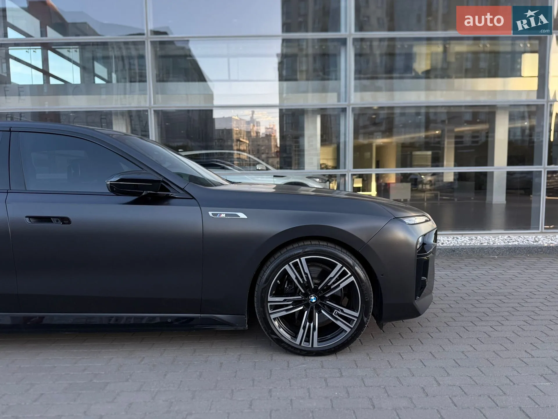 2023 BMW i7 - мініатюра 23