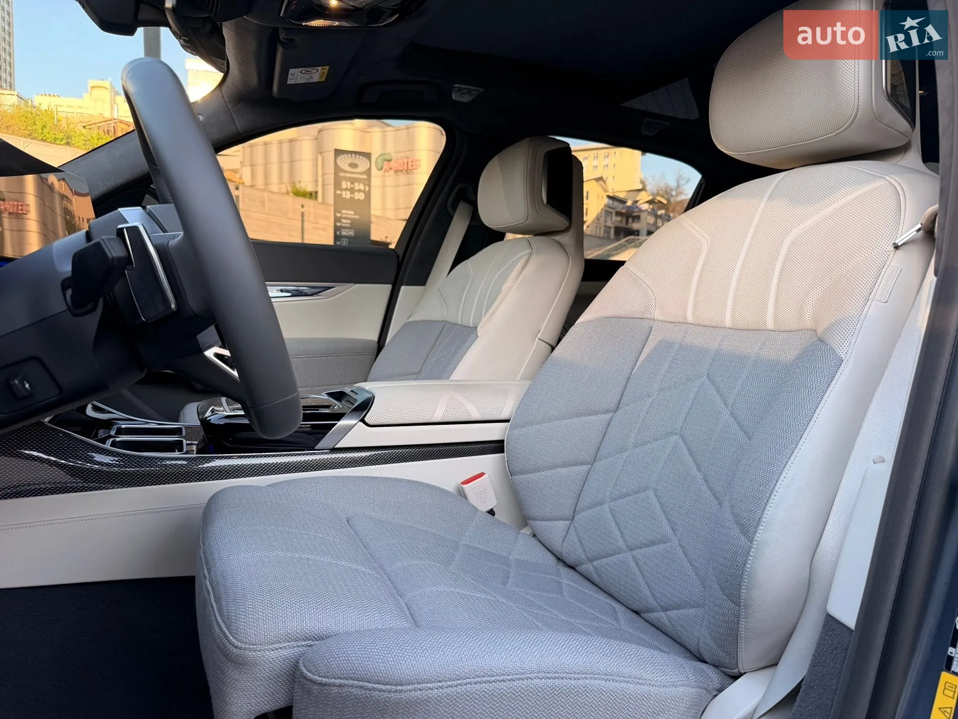 2023 BMW i7 - мініатюра 16