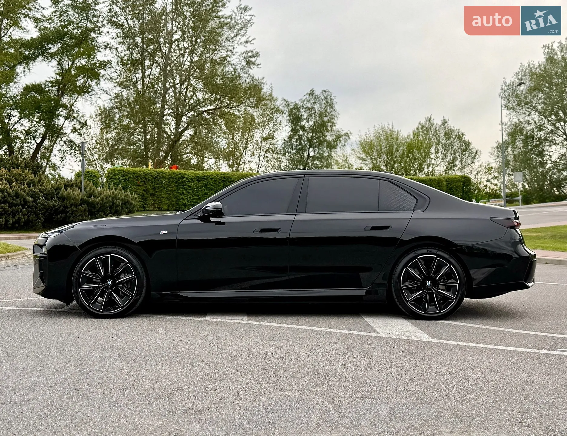 2023 BMW i7 - мініатюра 8