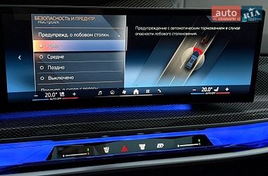 Седан BMW i7 2023 в Києві