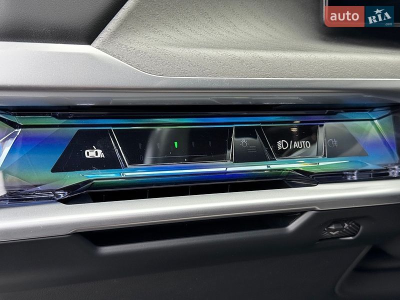 Седан BMW i7 2022 в Івано-Франківську