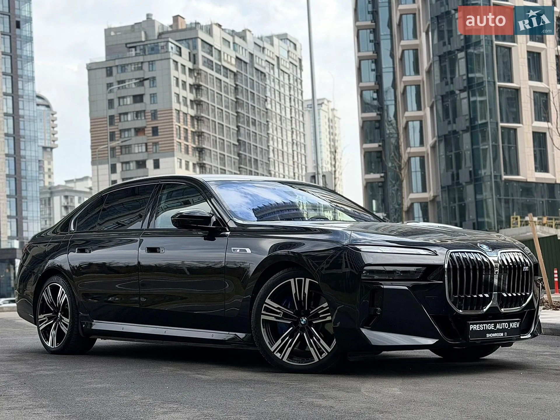 2023 BMW i7 - мініатюра 4
