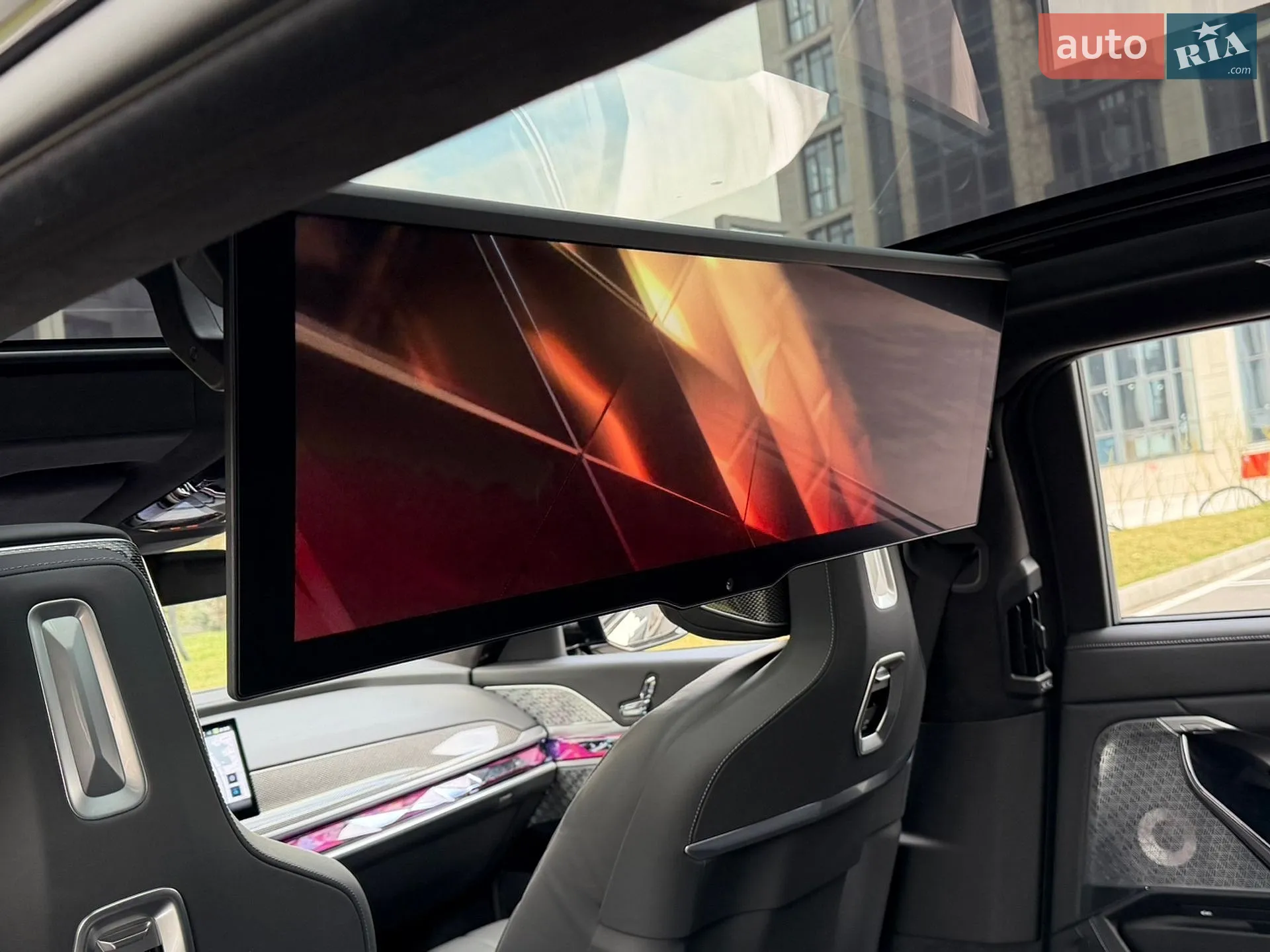 2023 BMW i7 - мініатюра 83