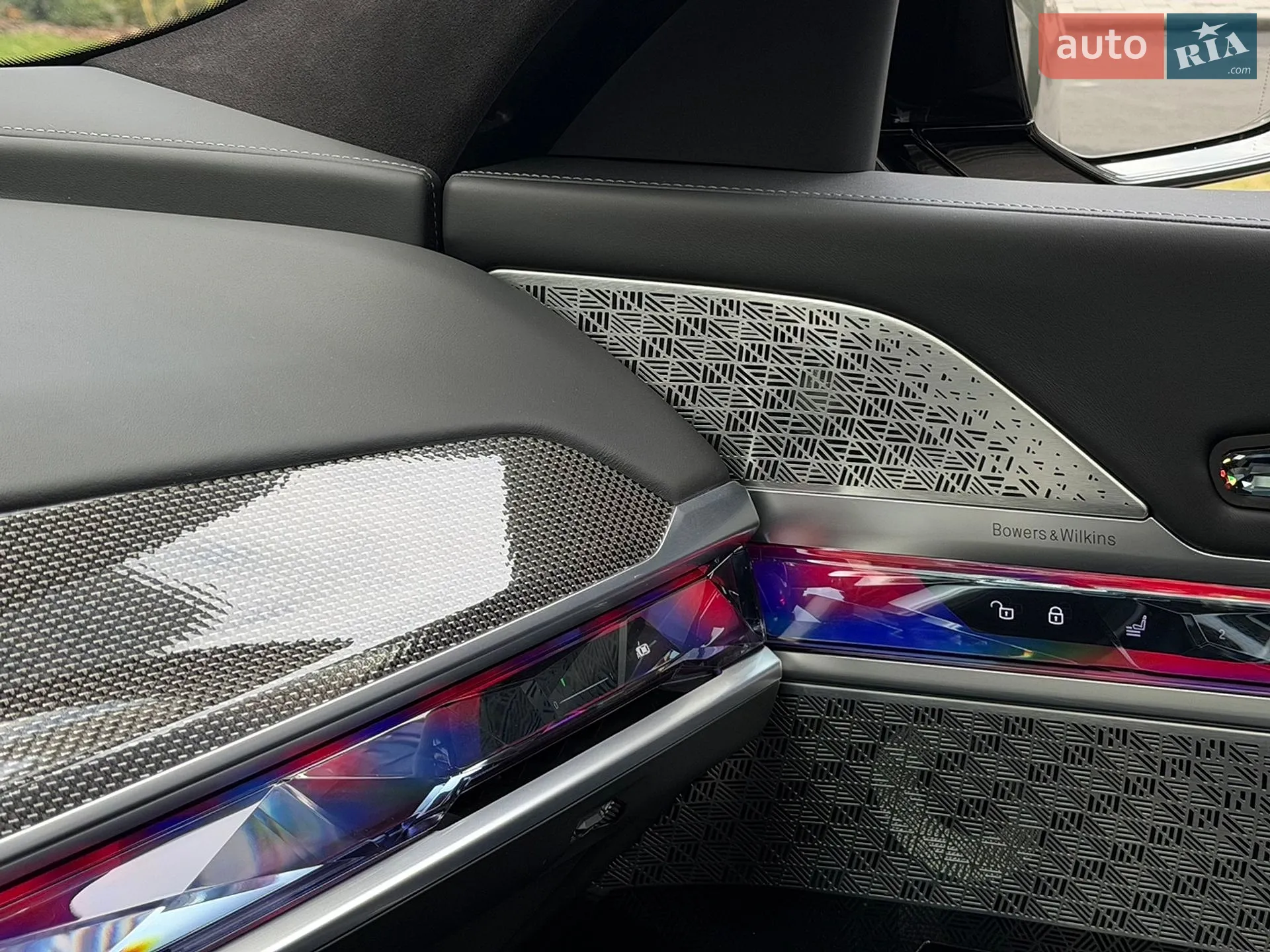2023 BMW i7 - мініатюра 104