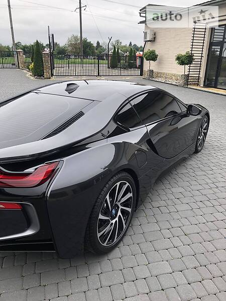 Купе BMW i8 2015 в Коломиї