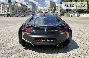 Купе BMW i8 2016 в 