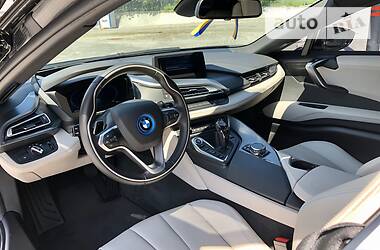 Купе BMW i8 2016 в 