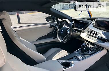 Купе BMW i8 2016 в 