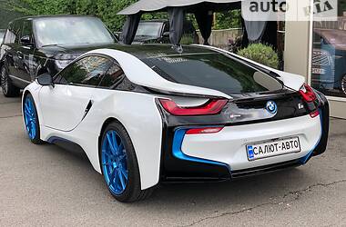 Купе BMW i8 2014 в 
