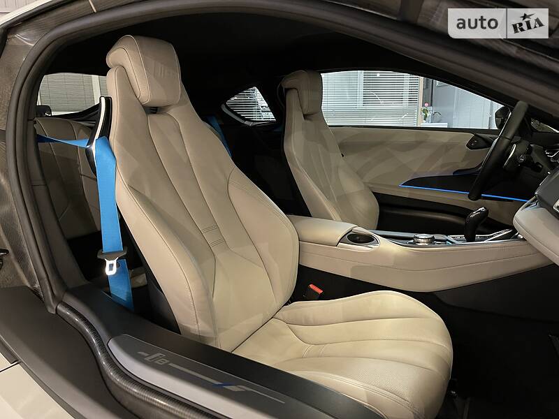 Купе BMW i8 2014 в Киеве