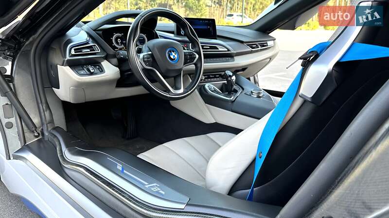 Купе BMW i8 2016 в Киеве