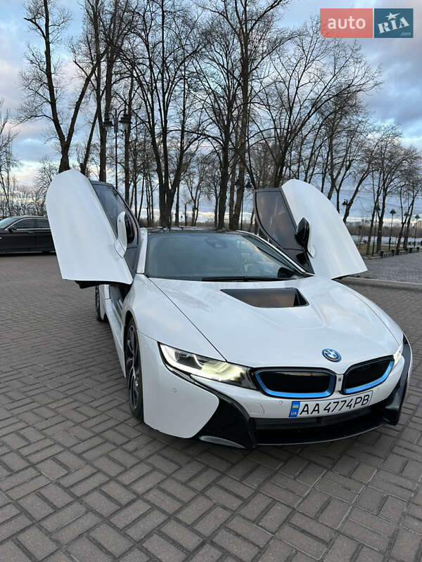 Купе BMW i8 2016 в Києві