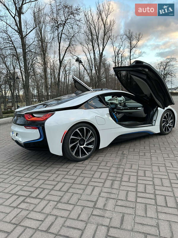 Купе BMW i8 2016 в Києві