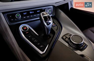 Купе BMW i8 2016 в 
