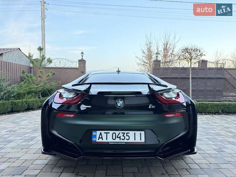 Купе BMW i8 2016 в Киеве фото 11 Купе BMW i8 2016 в Киеве