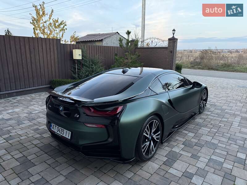 Купе BMW i8 2016 в Киеве фото 14 Купе BMW i8 2016 в Киеве