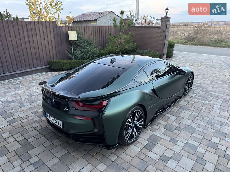 Купе BMW i8 2016 в Киеве фото 28 Купе BMW i8 2016 в Киеве