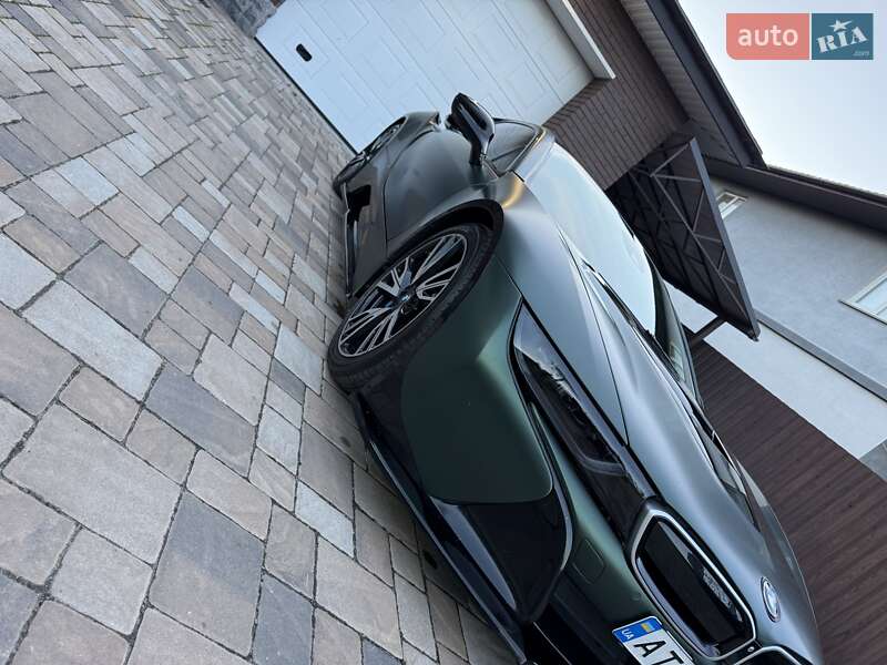 Купе BMW i8 2016 в Киеве фото 30 Купе BMW i8 2016 в Киеве